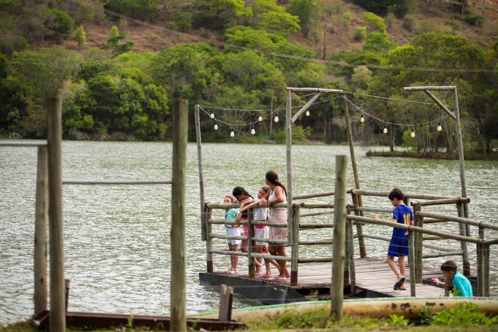 Vale Silvestre Eco Park Hotel โกเวร์นาดอร์ วาลาดาเรส ภายนอก รูปภาพ