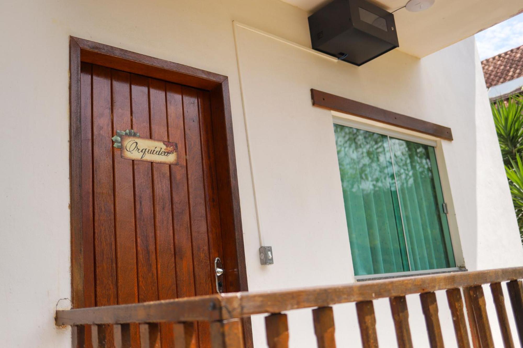 Vale Silvestre Eco Park Hotel โกเวร์นาดอร์ วาลาดาเรส ภายนอก รูปภาพ