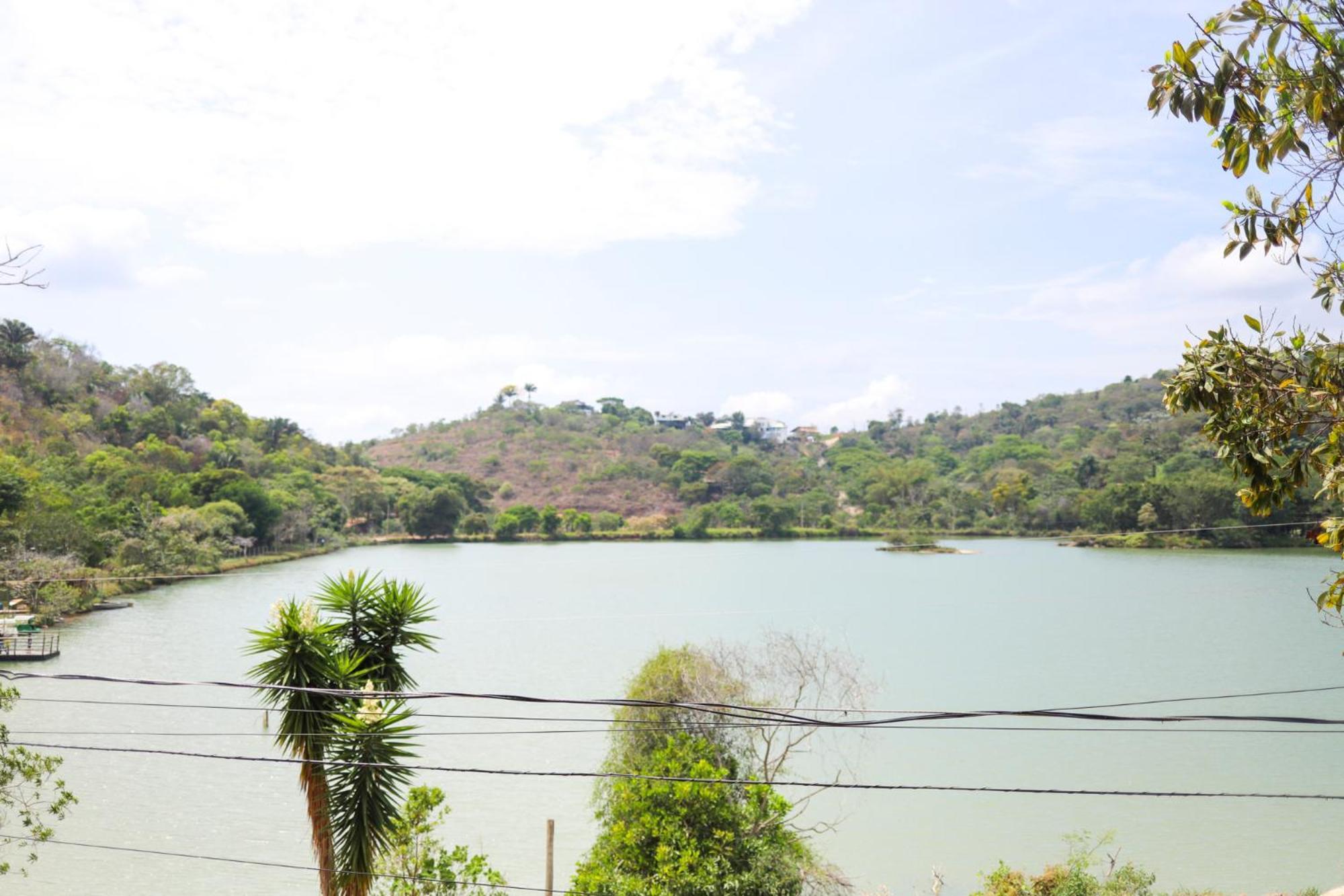 Vale Silvestre Eco Park Hotel โกเวร์นาดอร์ วาลาดาเรส ภายนอก รูปภาพ